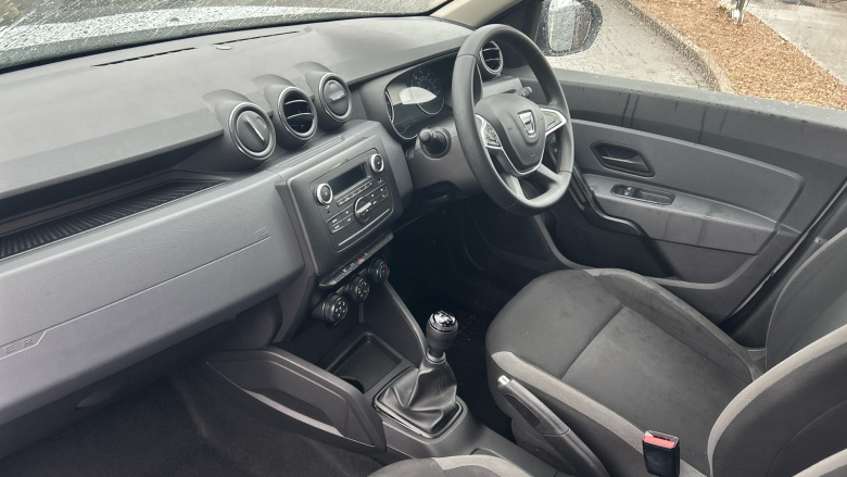 Dacia Duster 1.6 SCe Essential 5dr Petrol Estate